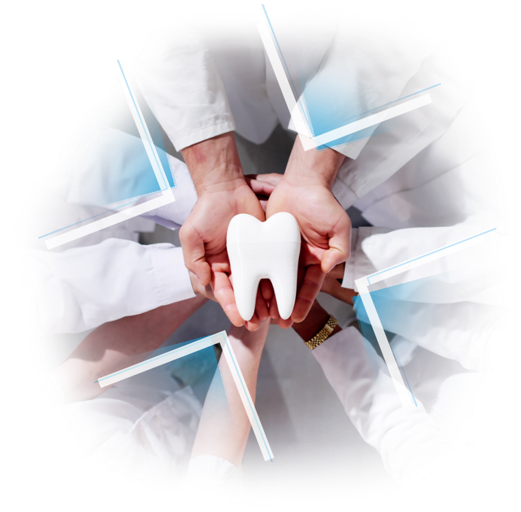 Dentisti che tengono insieme un dente